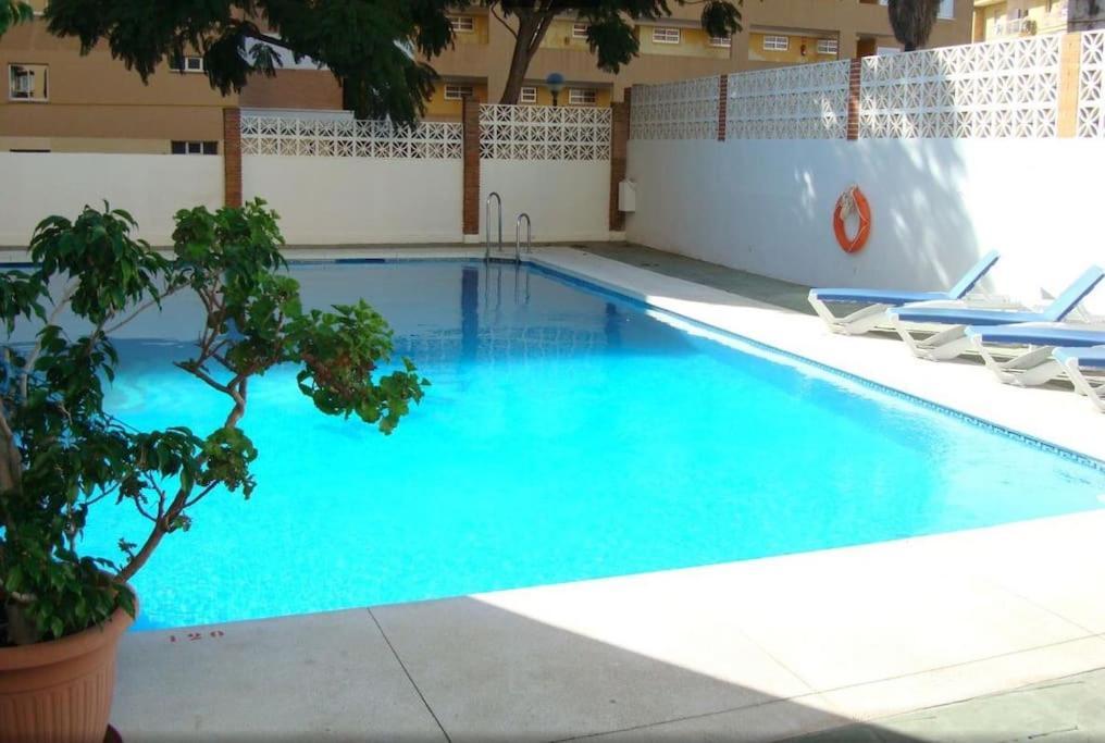 Apartamento En La Carihuela Torremolinos Ngoại thất bức ảnh